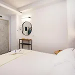 Ioanna's House アパートホテル