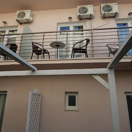 Ioanna's House 公寓式酒店