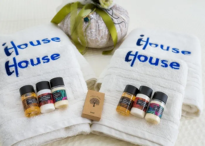 Ioanna's House アパートホテル 3*