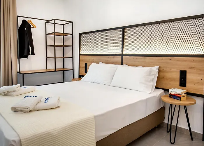 Ioanna's House アパートホテル